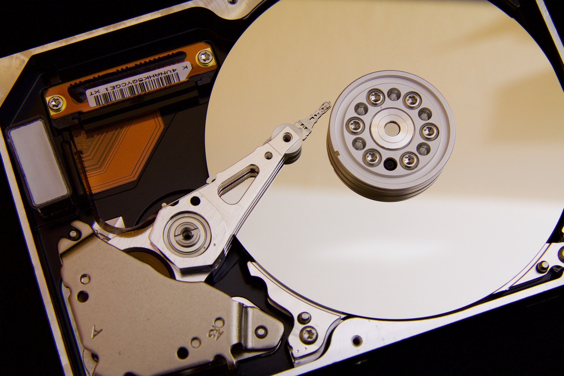Symbolbild: NAS- vs. Desktop-Festplatten